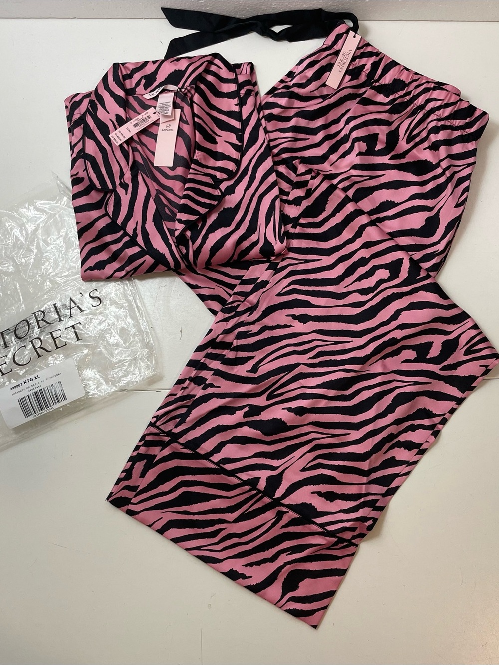 NEW Victoria’s Secret Afterhours animal print satin pajama set size XL Coquette